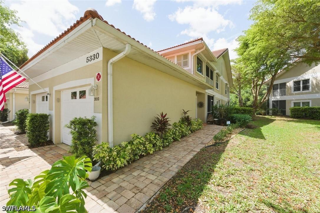 5330 Andover Dr. #202, Naples, FL 34110