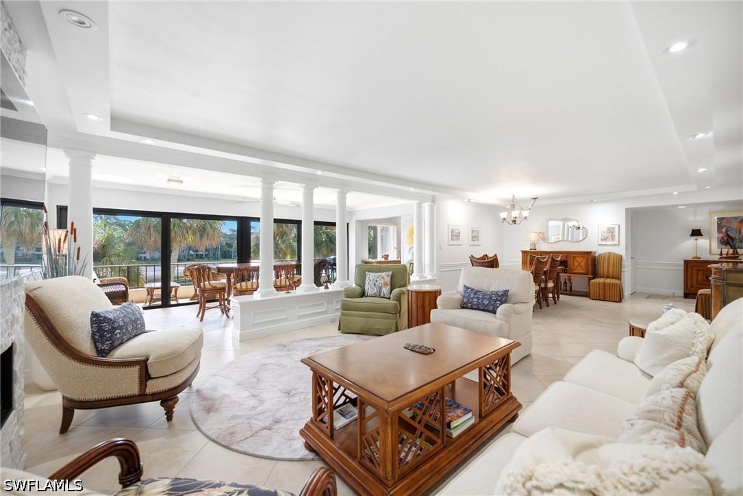 105 Clubhouse Ln. #388, Naples, FL