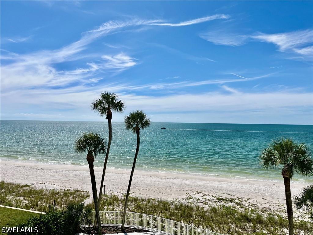 2885 Gulf Shore Blvd. #304, Naples, FL 34103