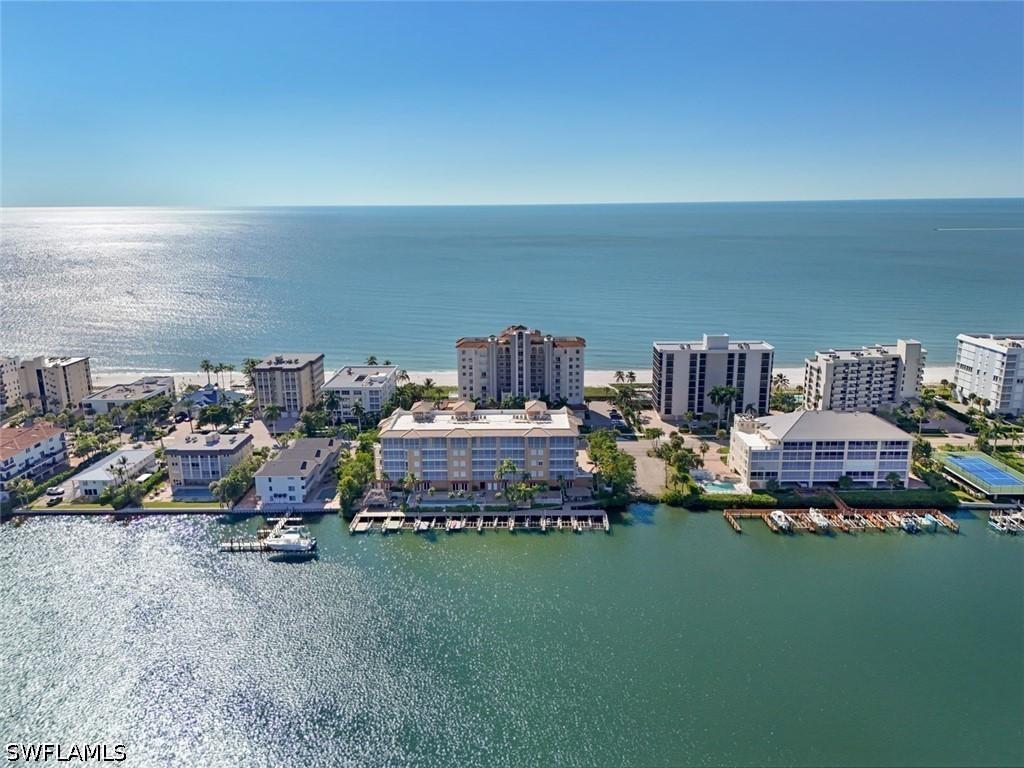 9577 Gulf Shore Dr. #701, Naples, FL 34108