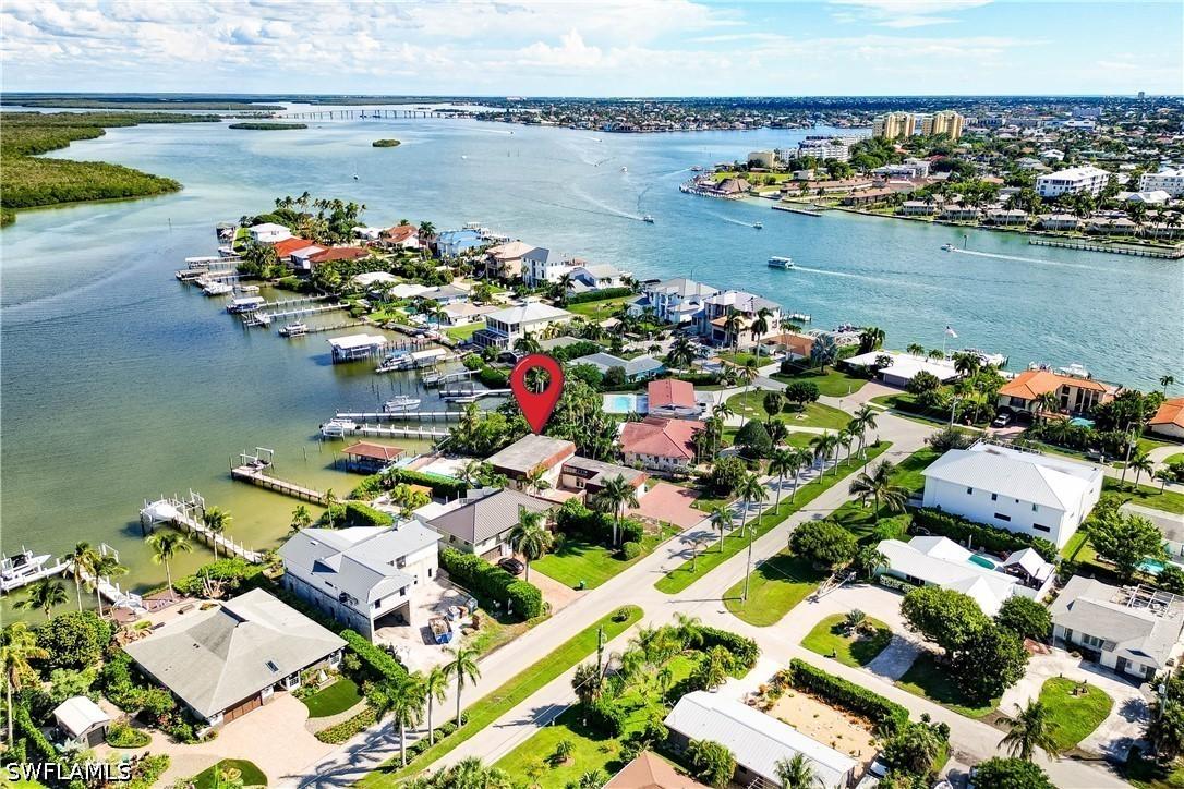 11 Capri Blvd., Naples, FL 34113