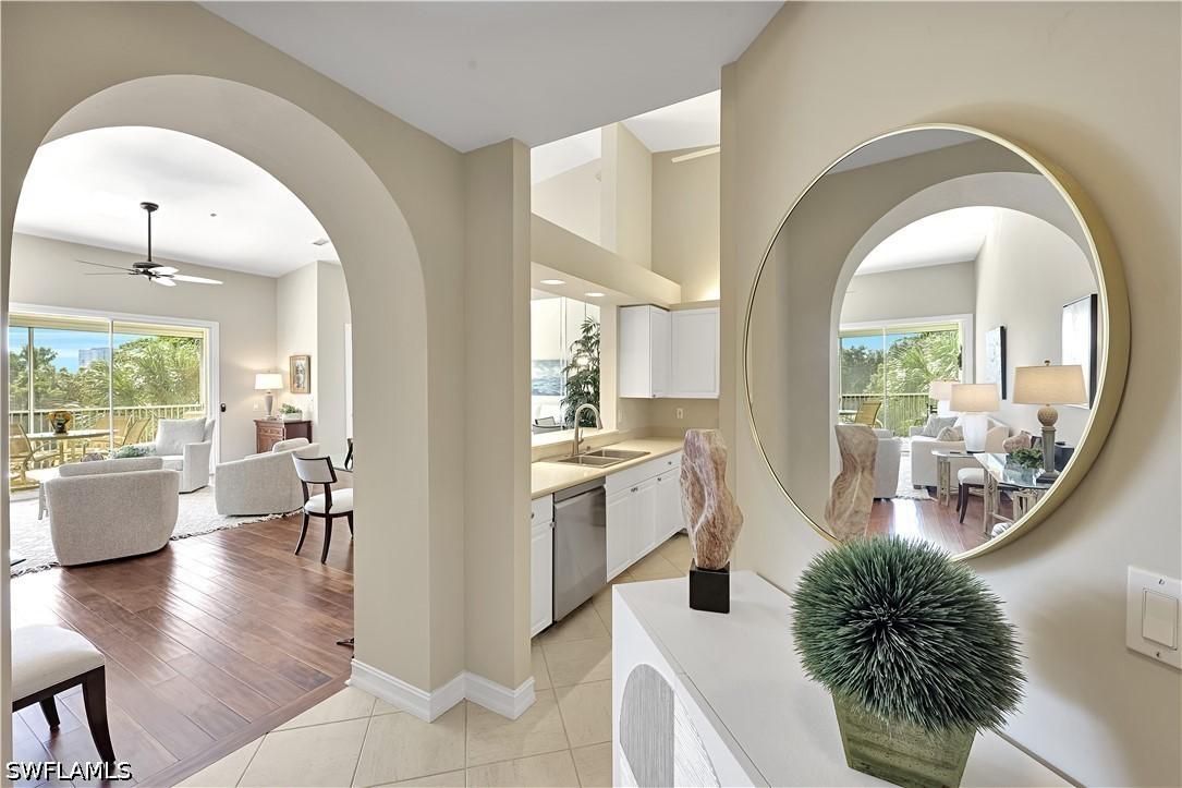 840 Sailaway Ln. #202, Naples, FL 34108