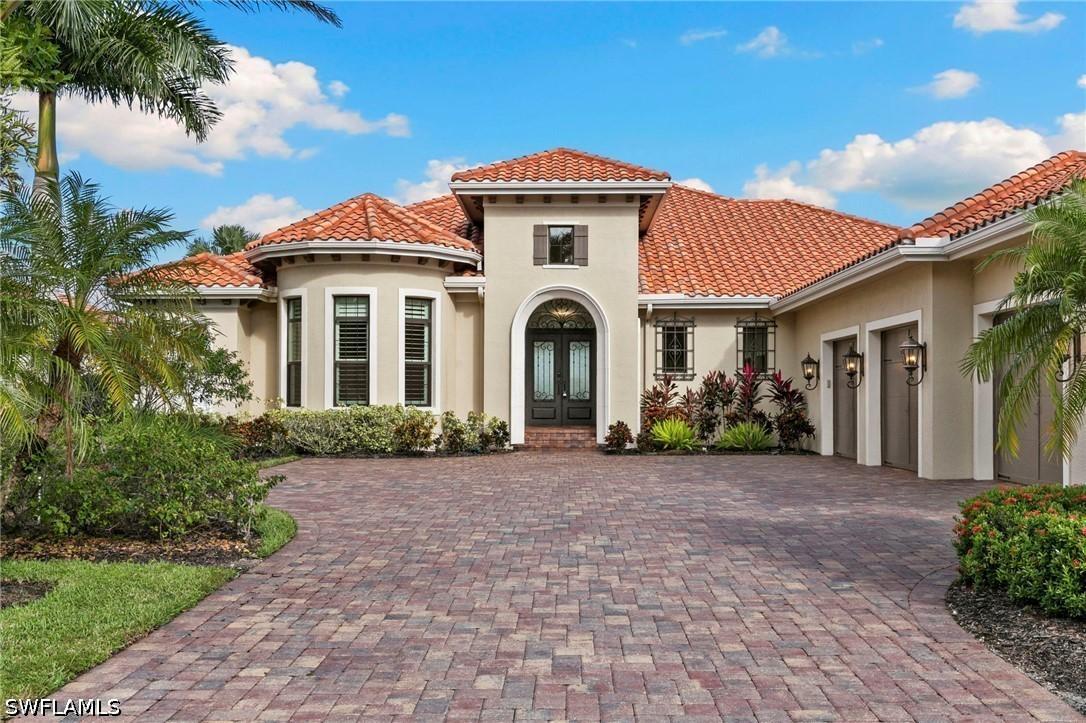 9238 Marble Stone Dr., Naples, FL 34120
