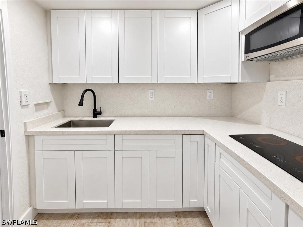 4050 Golden Gate Pkwy. #219, Naples, FL 34116