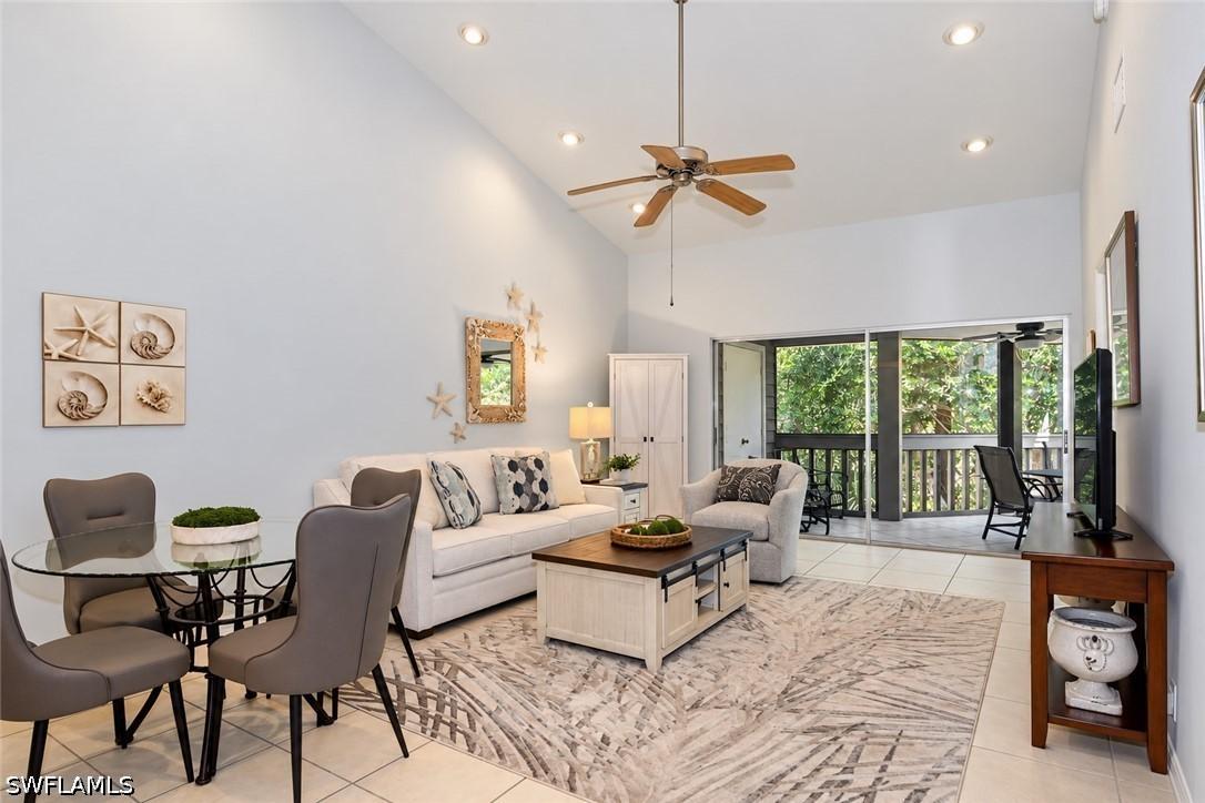 624 Wiggins Bay Dr. #C23, Naples, FL 34110