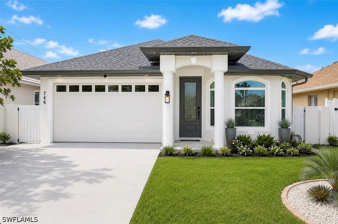 746 101st Ave., Naples, FL 34108