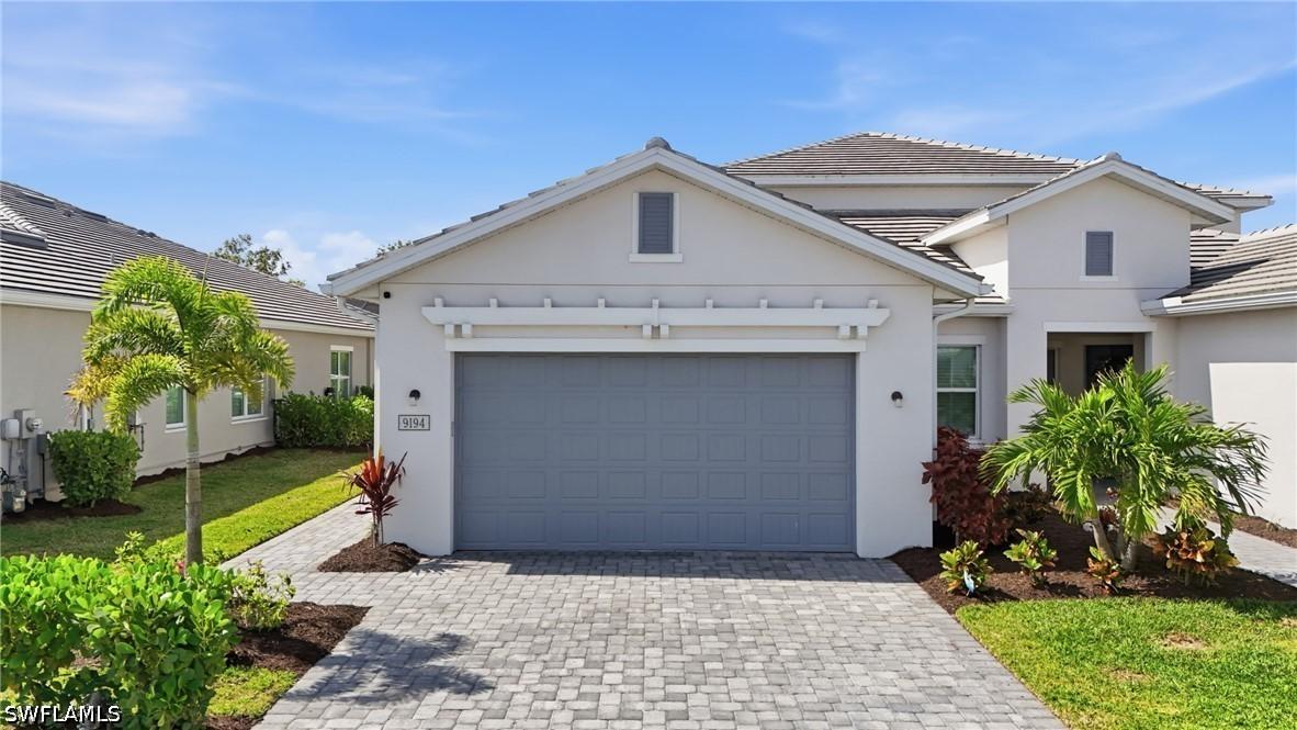 9194 Cayman Dr., Naples, FL 34114