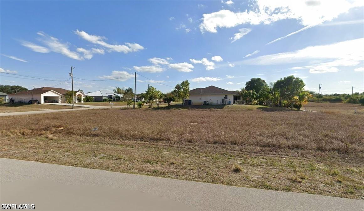 807 Bert Ave., Lehigh Acres, FL 33971