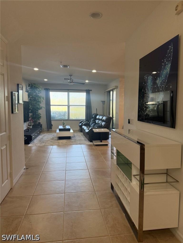 1370 Mariposa Cir. #22105, Naples, FL 34105