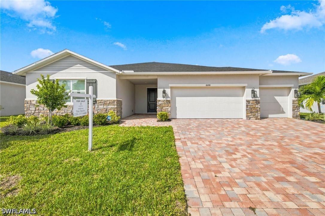 6688 Estero Bay Dr., Fort Myers, FL 33908