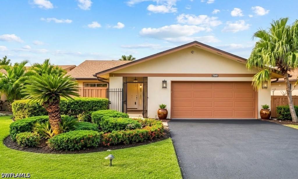 6450 Royal Woods Dr., Fort Myers, FL 33908