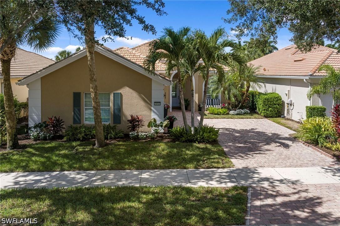 28510 Guinivere Way, Bonita Springs, FL 34135