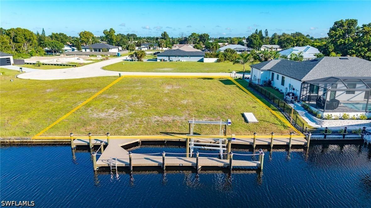1906 Ottersrest Ln., Cape Coral, FL 33990