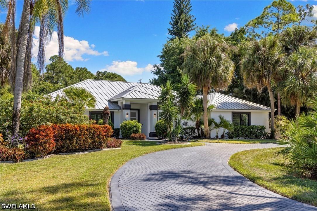 1806 Princess Ct., Naples, FL 34110