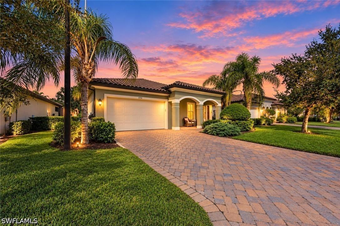 12702 Astor Pl., Fort Myers, FL 33913