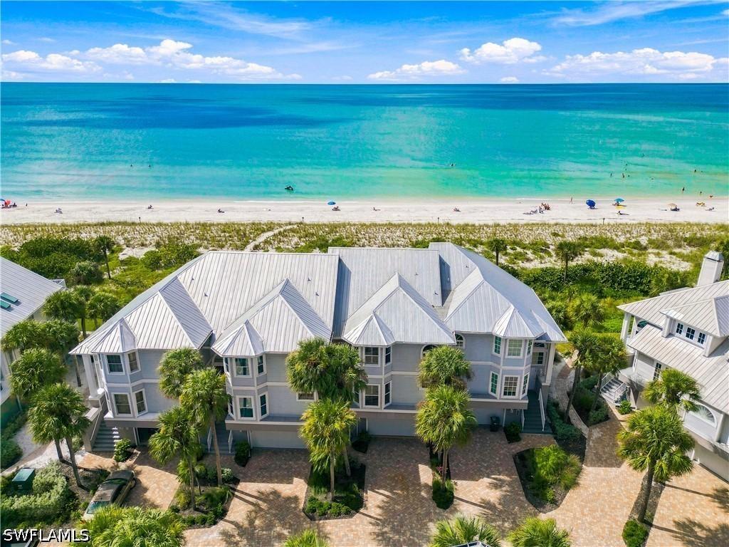 137 Barefoot Cir. #4-8, Bonita Springs, FL 34134