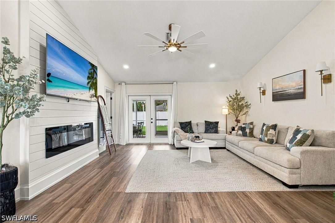 10208 Shade Tree Ct., Bonita Springs, FL 34135