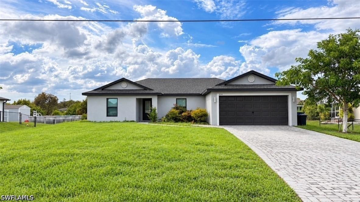 824 Rocaille Ave., Fort Myers, FL 33913