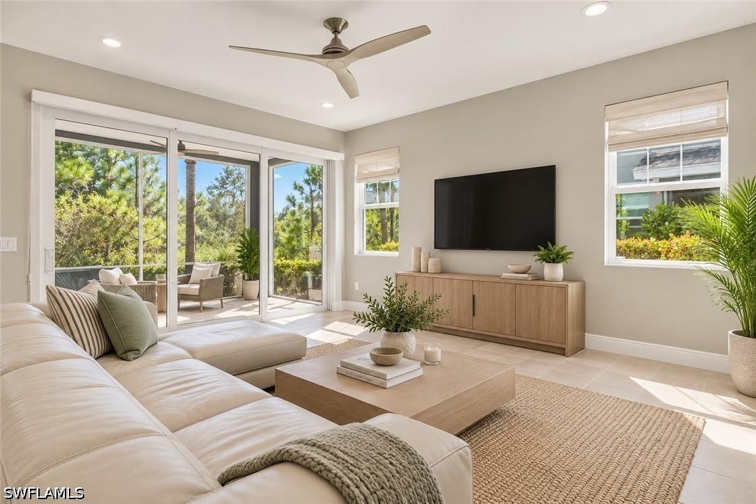 2554 Seychelles Dr. #904, Naples, FL 34112