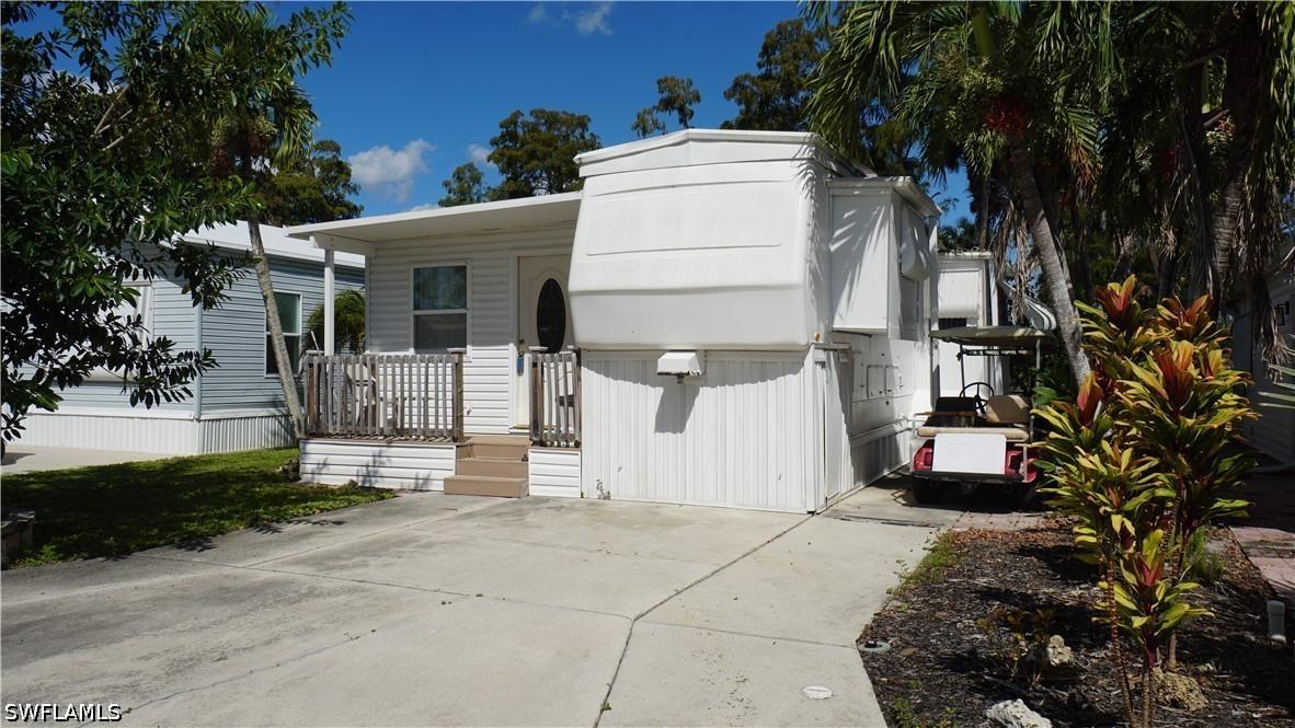 158 Cheetah Dr., Naples, FL 34114