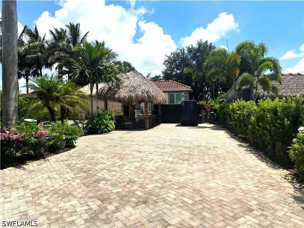 13431 Snook Cir., Naples, FL 34114