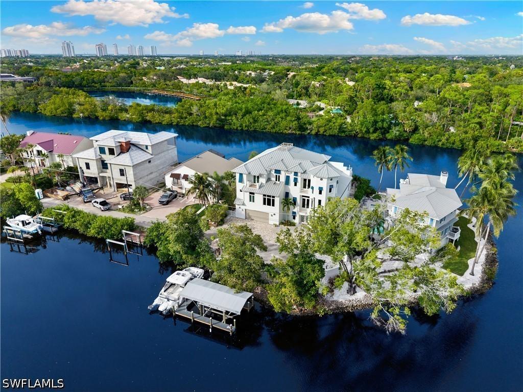 3890 Aloha Ln., Bonita Springs, FL 34134