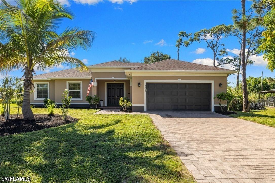 4609 Santiago Ln., Bonita Springs, FL 34134
