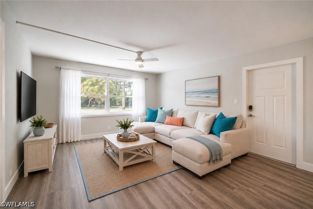 975 9th Ave. #11, Naples, FL 34102