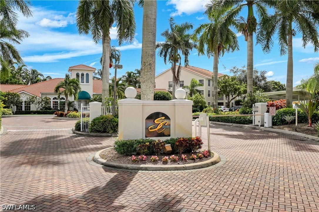 4630 Saint Croix Ln. #812, Naples, FL 34109