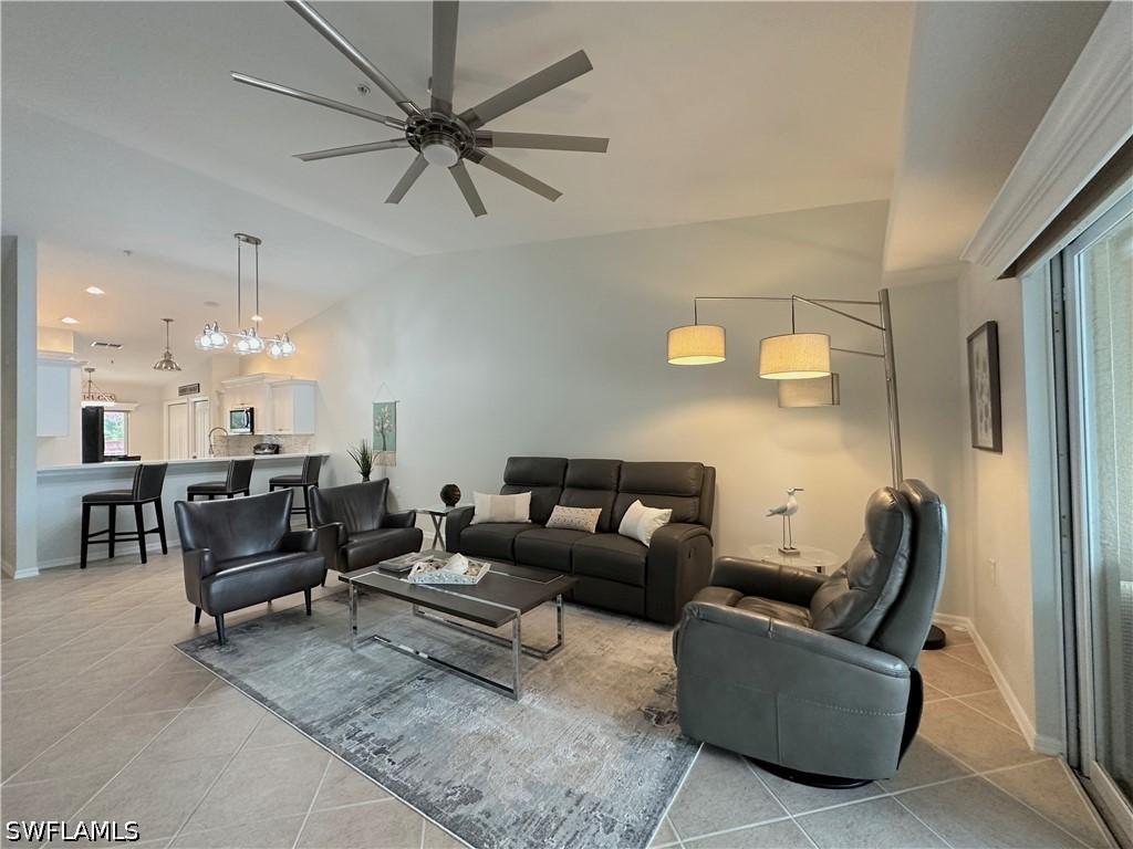 2860 Cypress Trace Cir. #1823, Naples, FL 34119