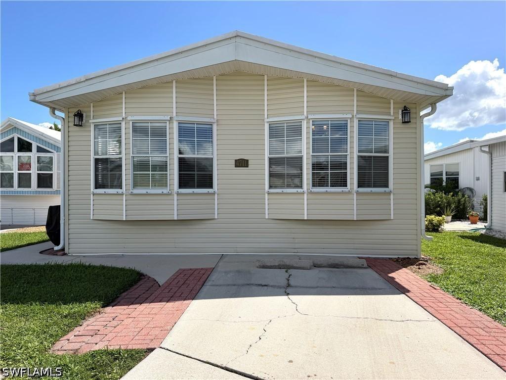 4711 Mayflower Way, Estero, FL 33928