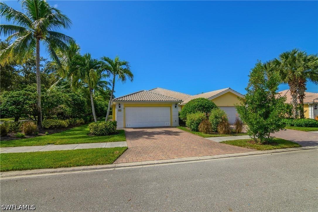 8311 Yasmina Way, Naples, FL 34114