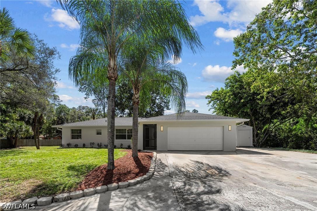 530 18th Ave., Naples, FL 34120