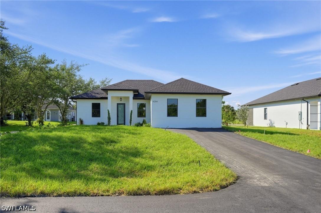 4284 72nd Ave., Naples, FL 34120