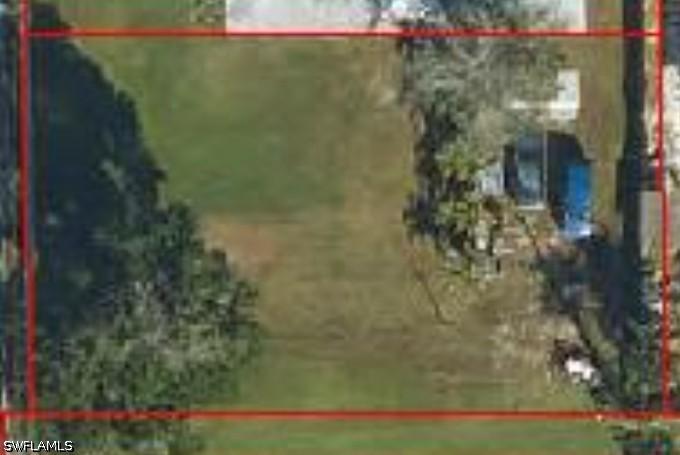 5049 Bayshore Dr., Naples, FL 34112