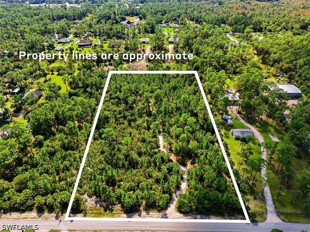 4th Ave., Naples, FL 34120