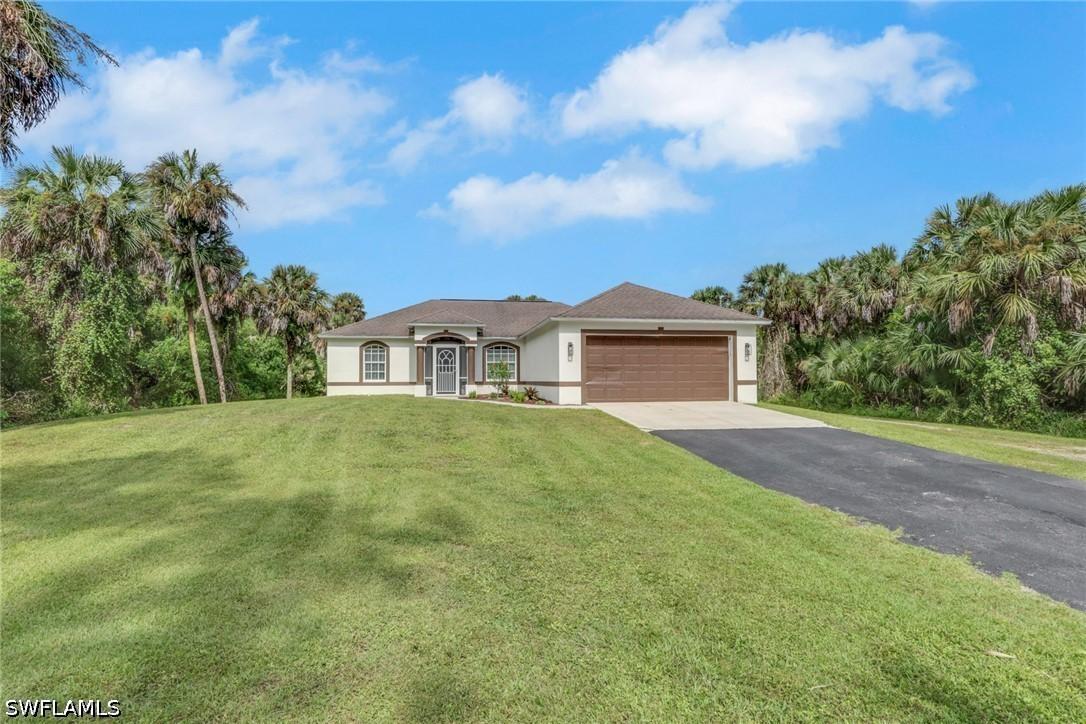 4869 22nd Ave., Naples, FL 34117