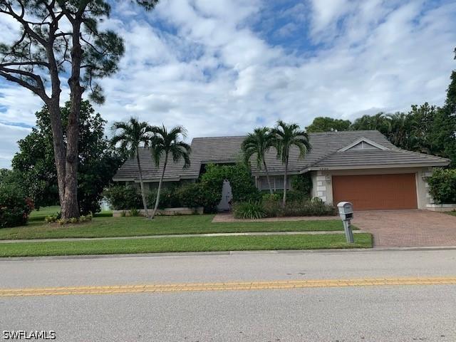 1535 Northgate Dr., Naples, FL 34105
