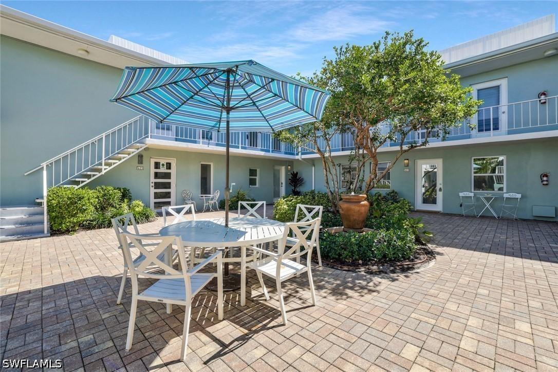 683 12th Ave., Naples, FL 34102