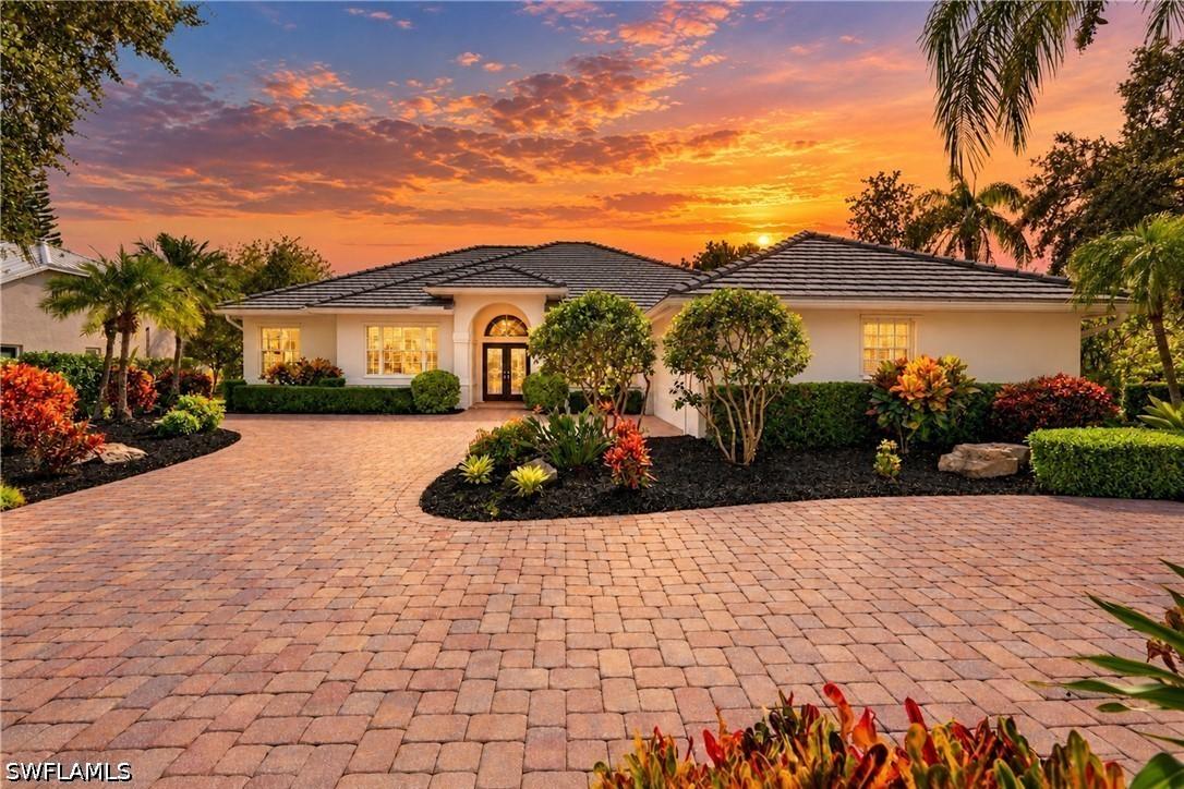 4422 Longshore Way, Naples, FL 34119