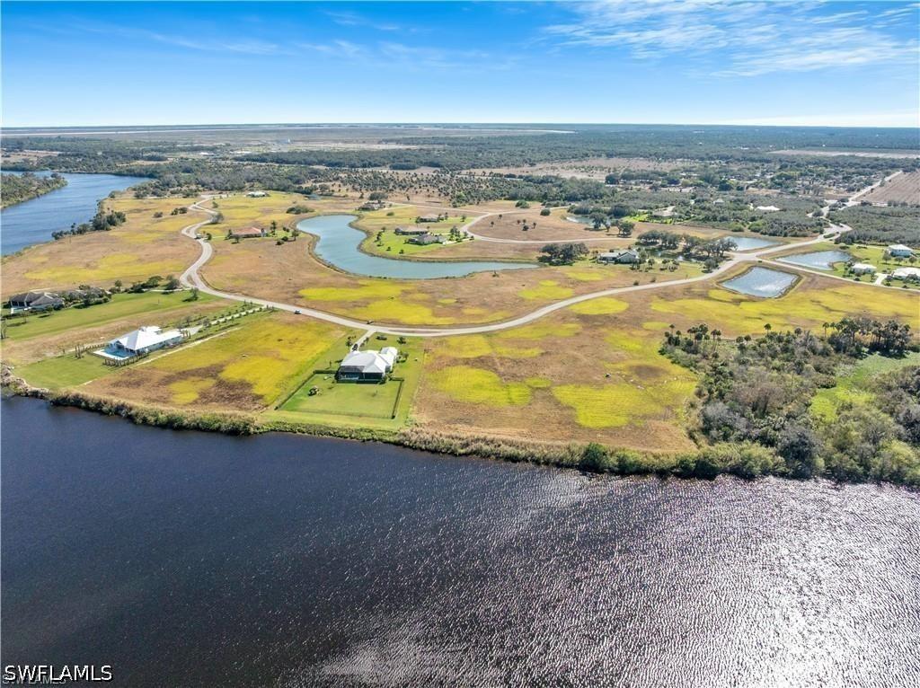 2030 Silk Bay Blvd., Alva, FL 33920