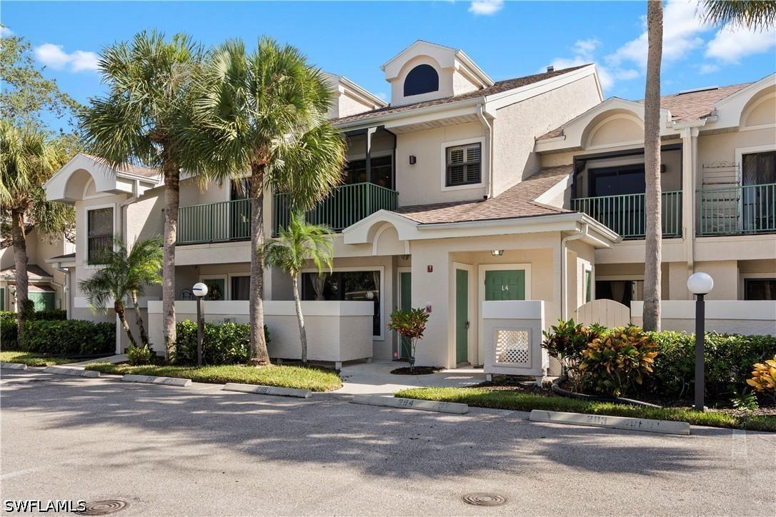 76 Emerald Woods Dr. #L4, Naples, FL 34108