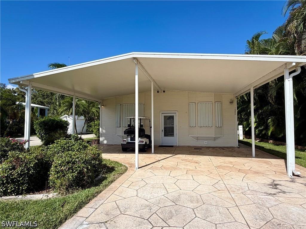 1080 Diamond Lake Cir., Naples, FL 34114