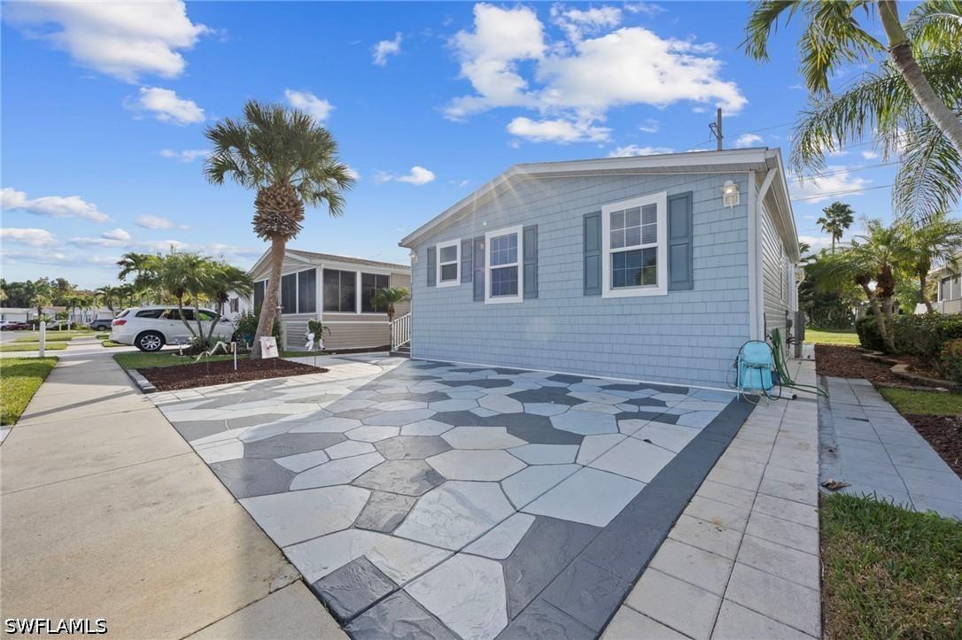 1153 Silver Lakes Blvd., Naples, FL 34114