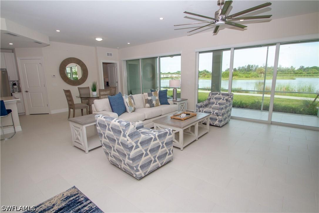 195 Indies Dr #102, Naples, FL 34114
