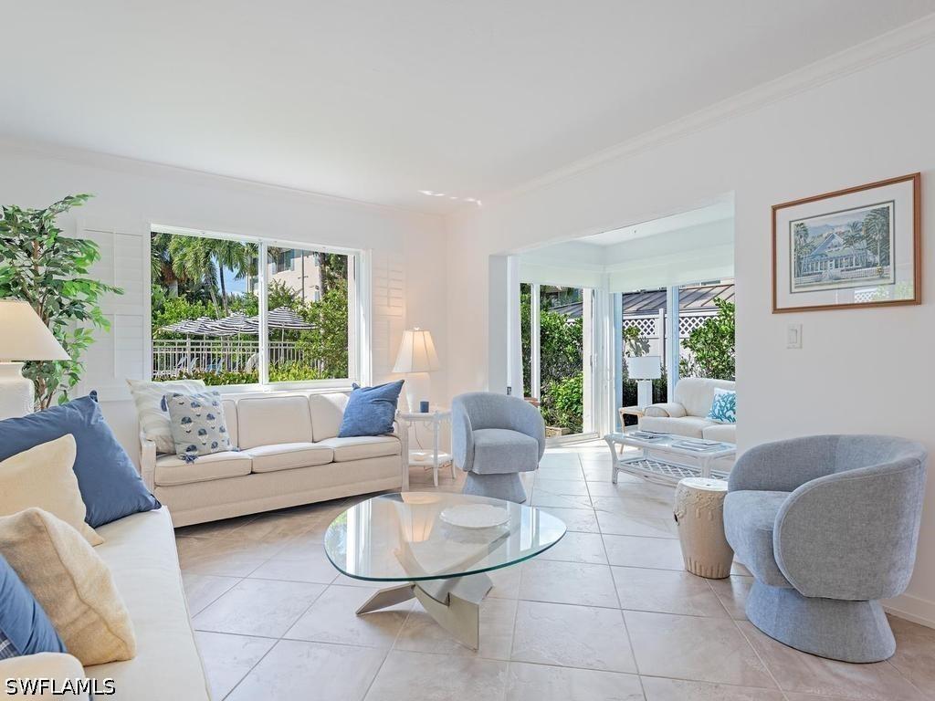 1930 Gulf Shore Blvd. #D101, Naples, FL 34102