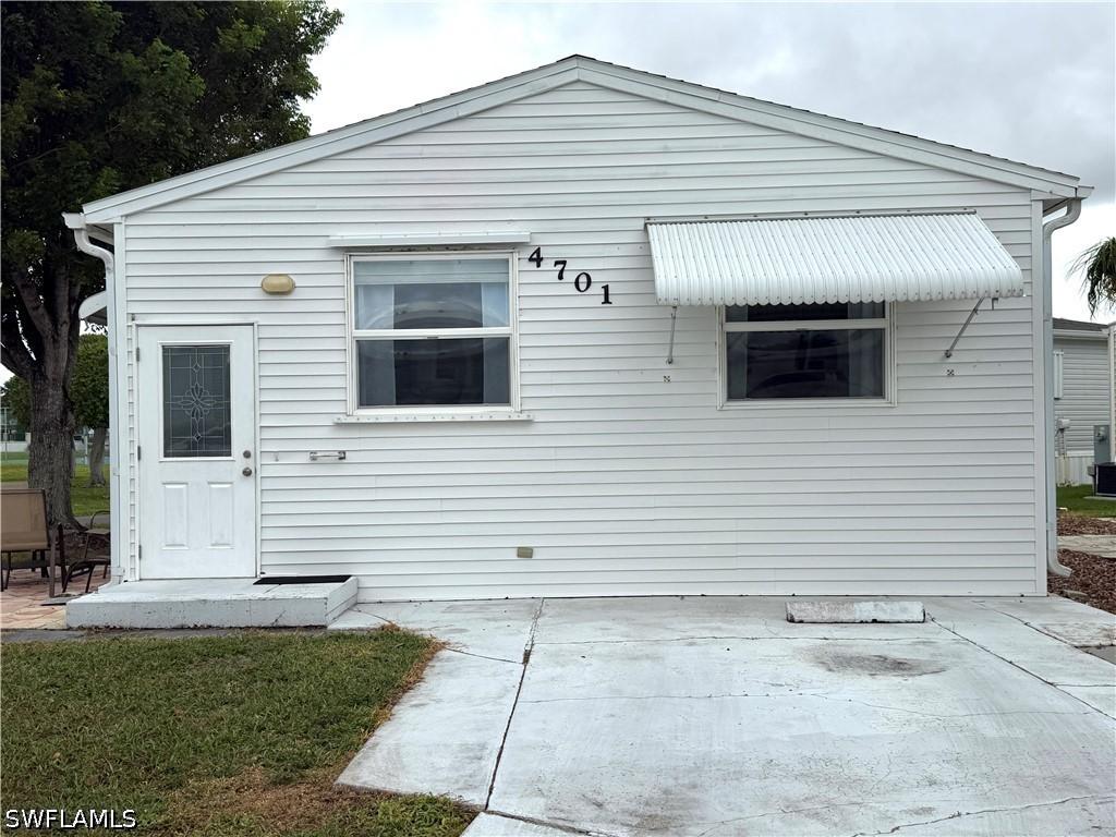 4701 Pilgrims Way, Estero, FL 33928