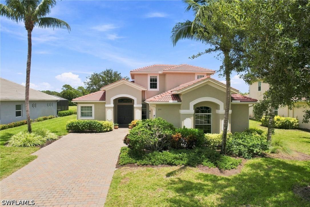 291 Saddlebrook Ln., Naples, FL 34110