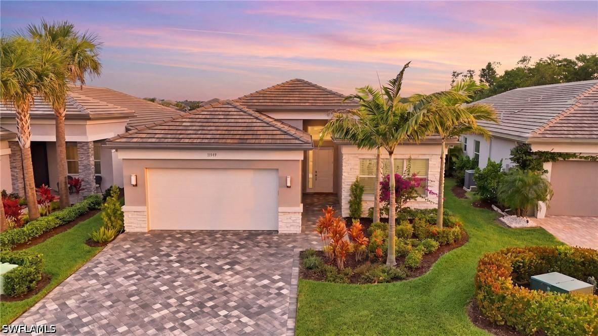 11949 Gardenia Ave., Naples, FL 34120