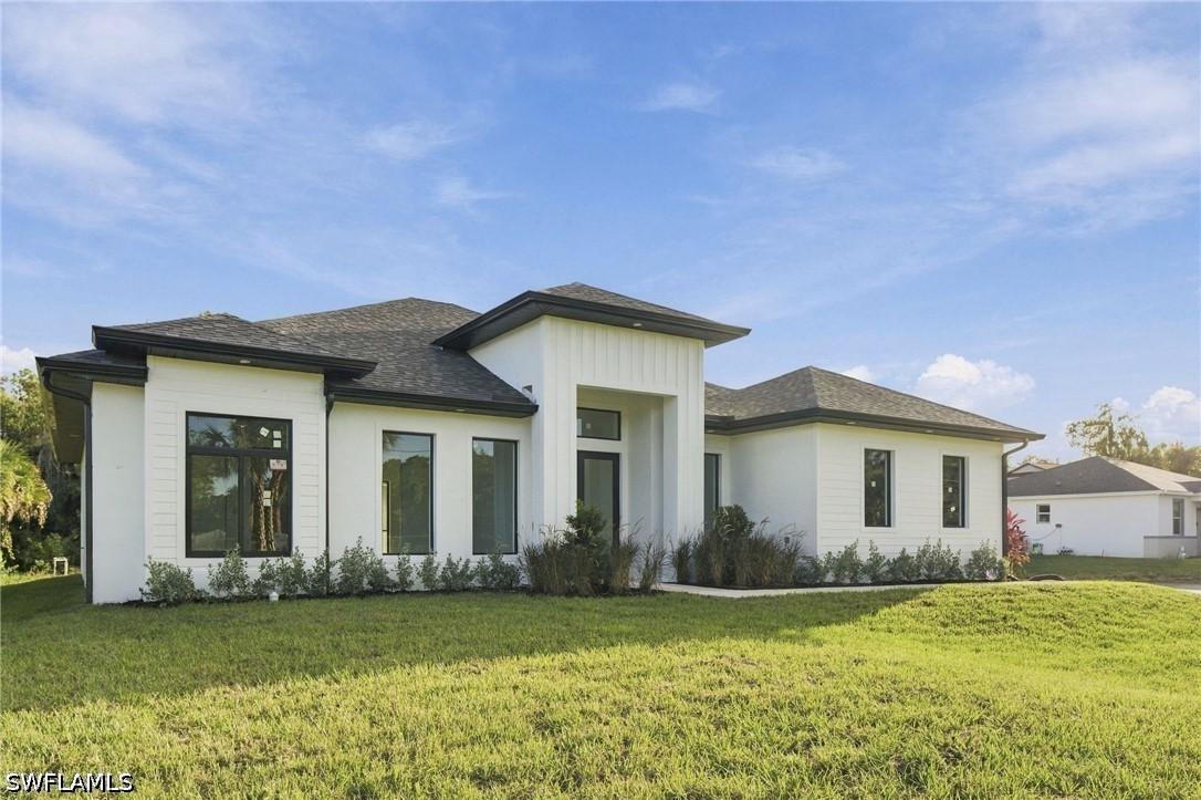 2954 12th Ave., Naples, FL 34117